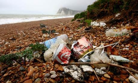 Litter-on-British-beaches-007